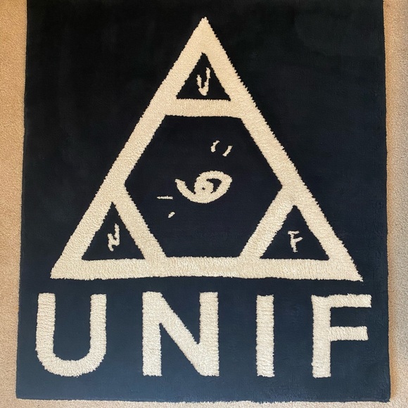 UNIF Logo Rug - Picture 3 of 6